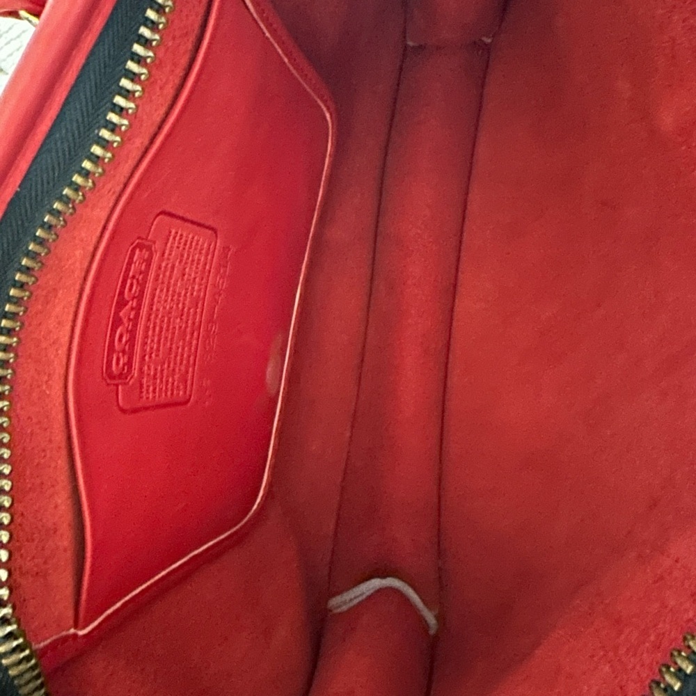 Coach- Vintage Red Slim Handle Clutch - Picture 5 of 7
